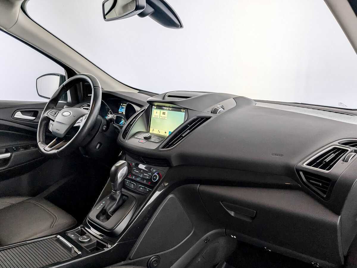 Ford Kuga с пробегом — 2017 год. Фото: #8