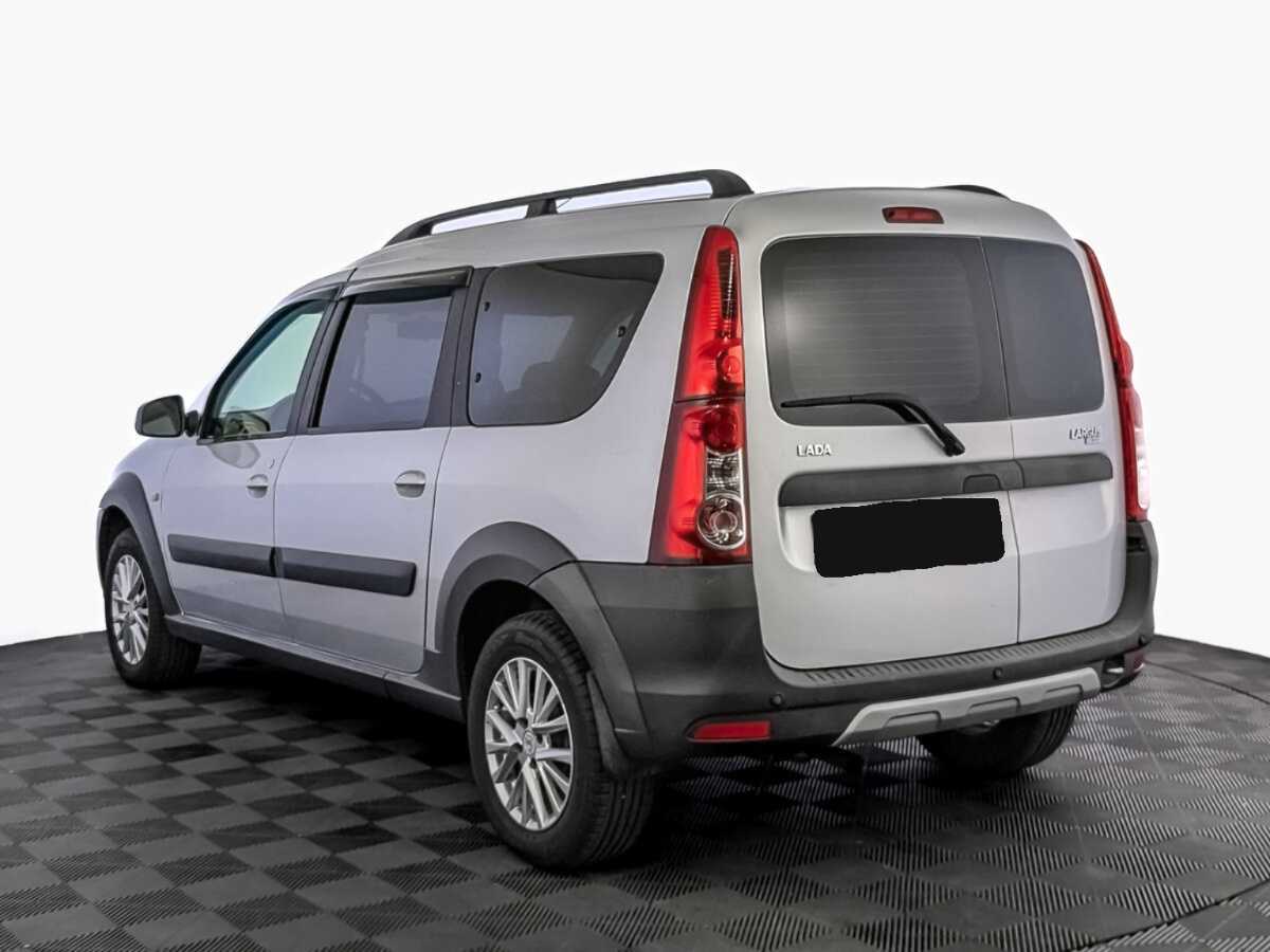 Lada (ВАЗ) Largus с пробегом — 2017 год. Фото: #6