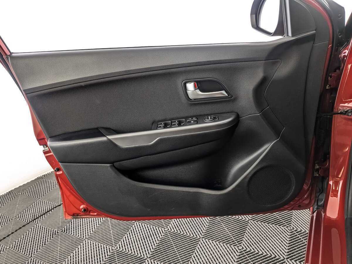 Kia Rio с пробегом — 2016 год. Фото: #14