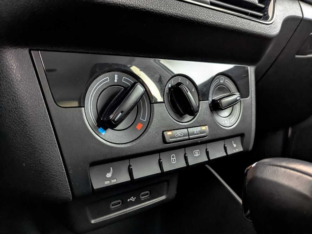 Volkswagen Polo с пробегом — 2020 год. Фото: #16