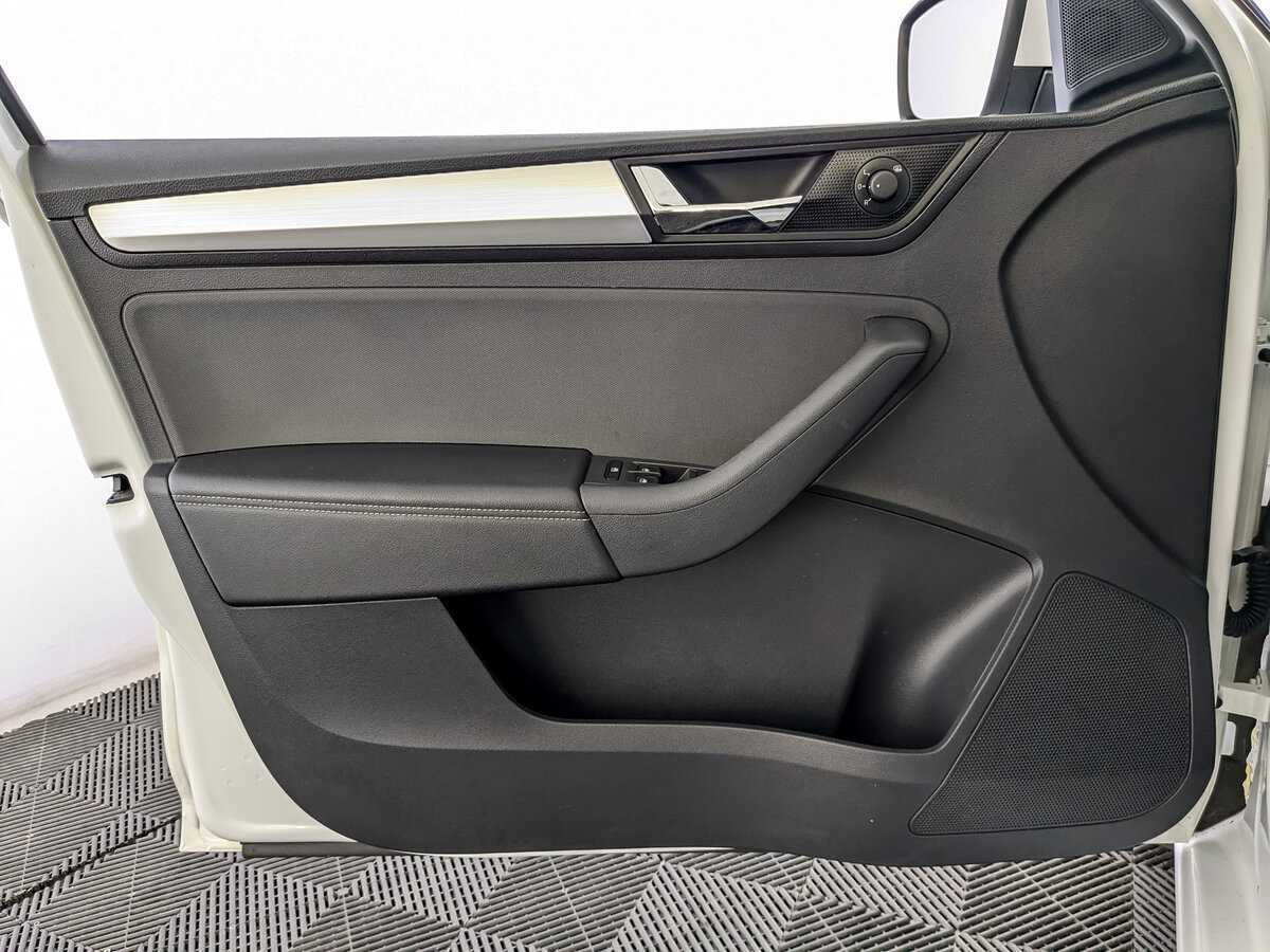 Skoda Rapid с пробегом — 2019 год. Фото: #14