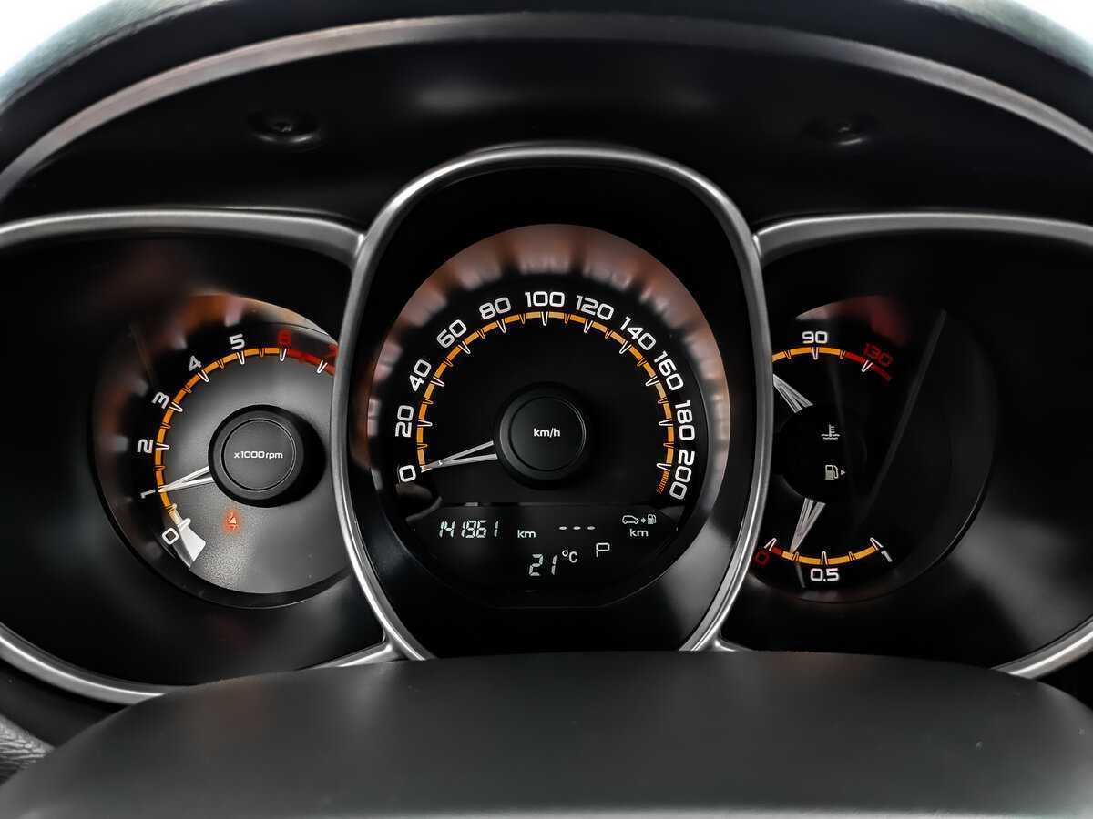 Lada (ВАЗ) Vesta с пробегом — 2019 год. Фото: #11