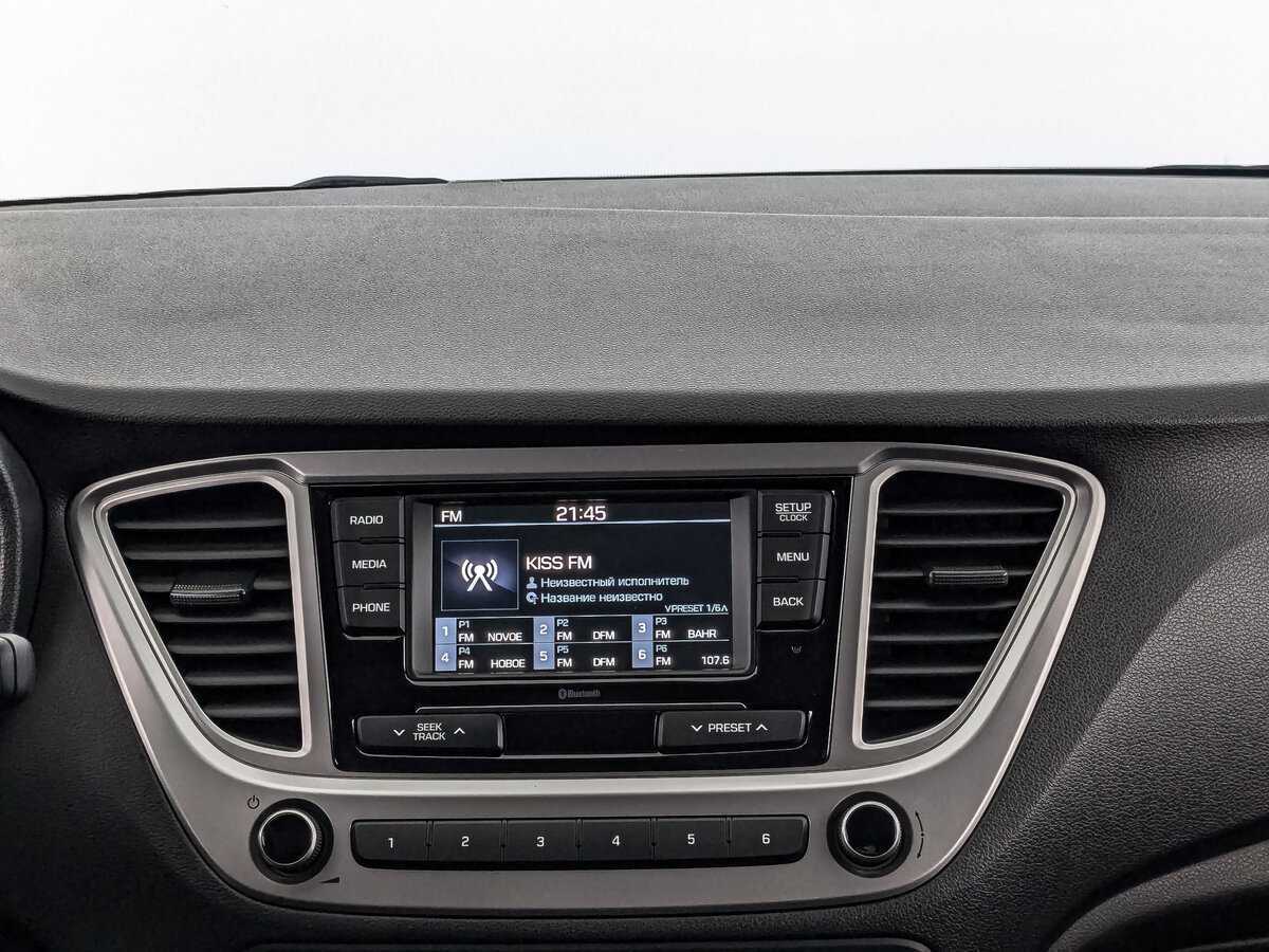 Hyundai Solaris с пробегом — 2022 год. Фото: #12