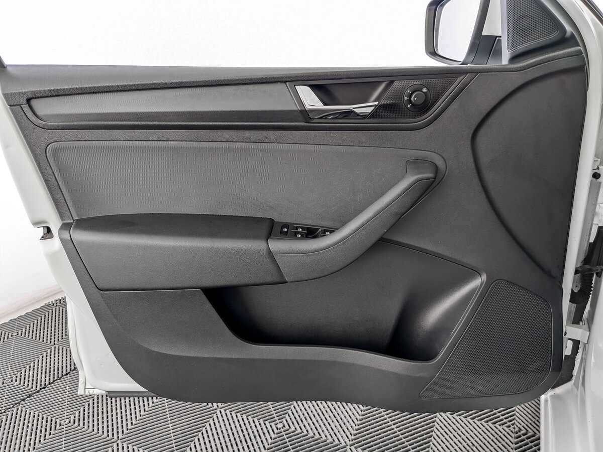 Skoda Rapid с пробегом — 2020 год. Фото: #14