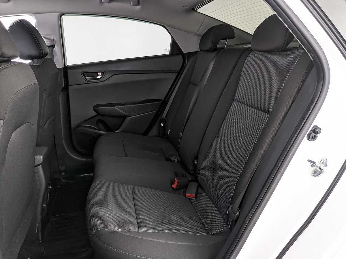 Hyundai Solaris с пробегом — 2020 год. Фото: #13