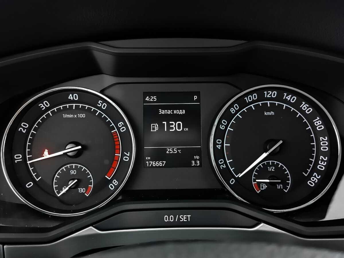 Skoda Superb с пробегом — 2017 год. Фото: #10