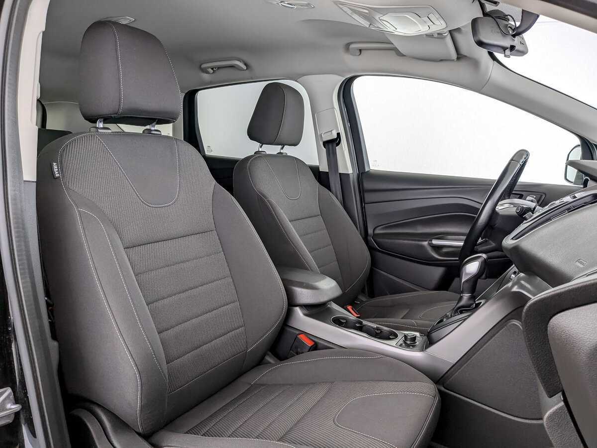 Ford Kuga с пробегом — 2016 год. Фото: #18