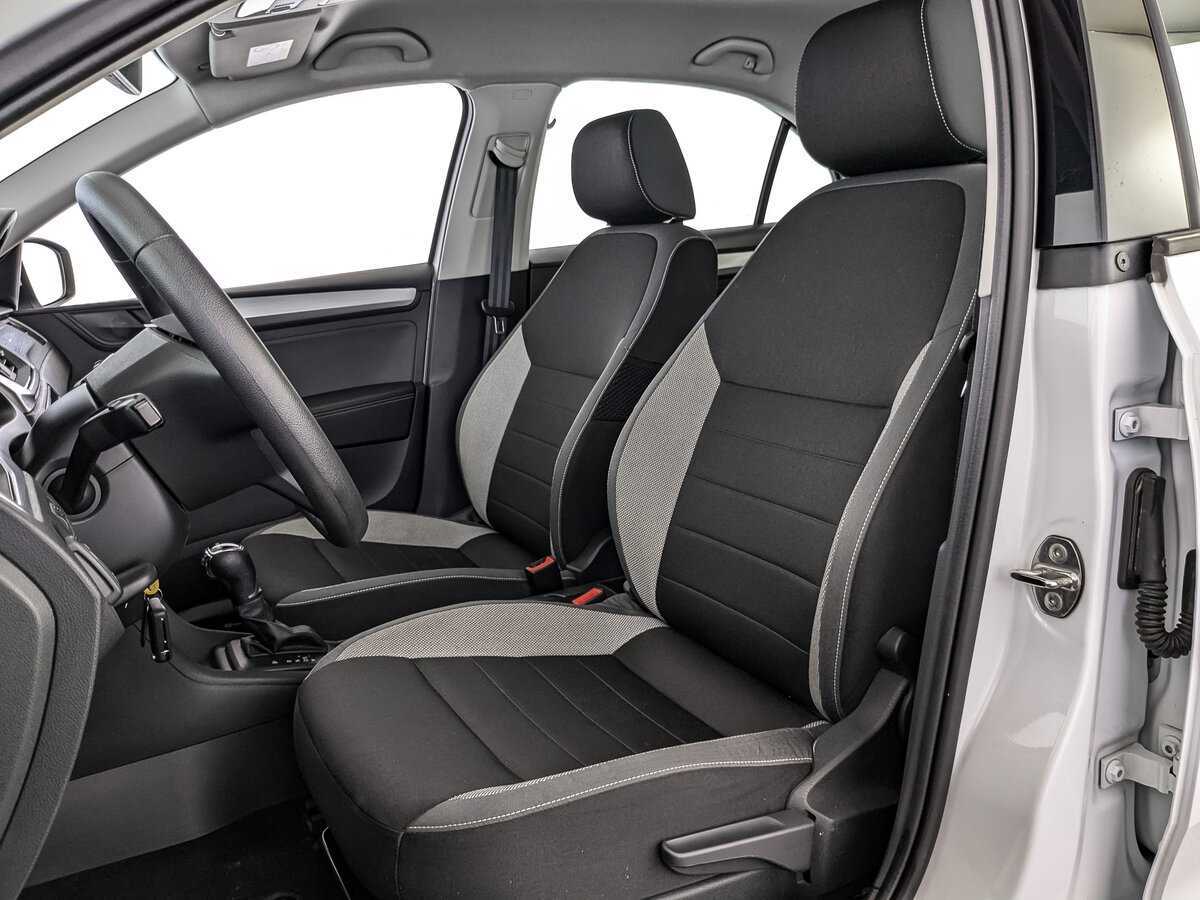 Skoda Rapid с пробегом — 2019 год. Фото: #15