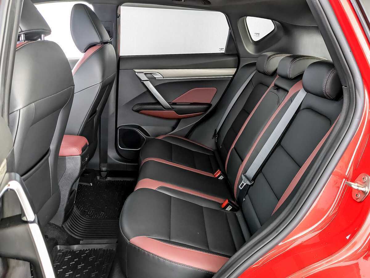 Geely Coolray с пробегом — 2021 год. Фото: #9