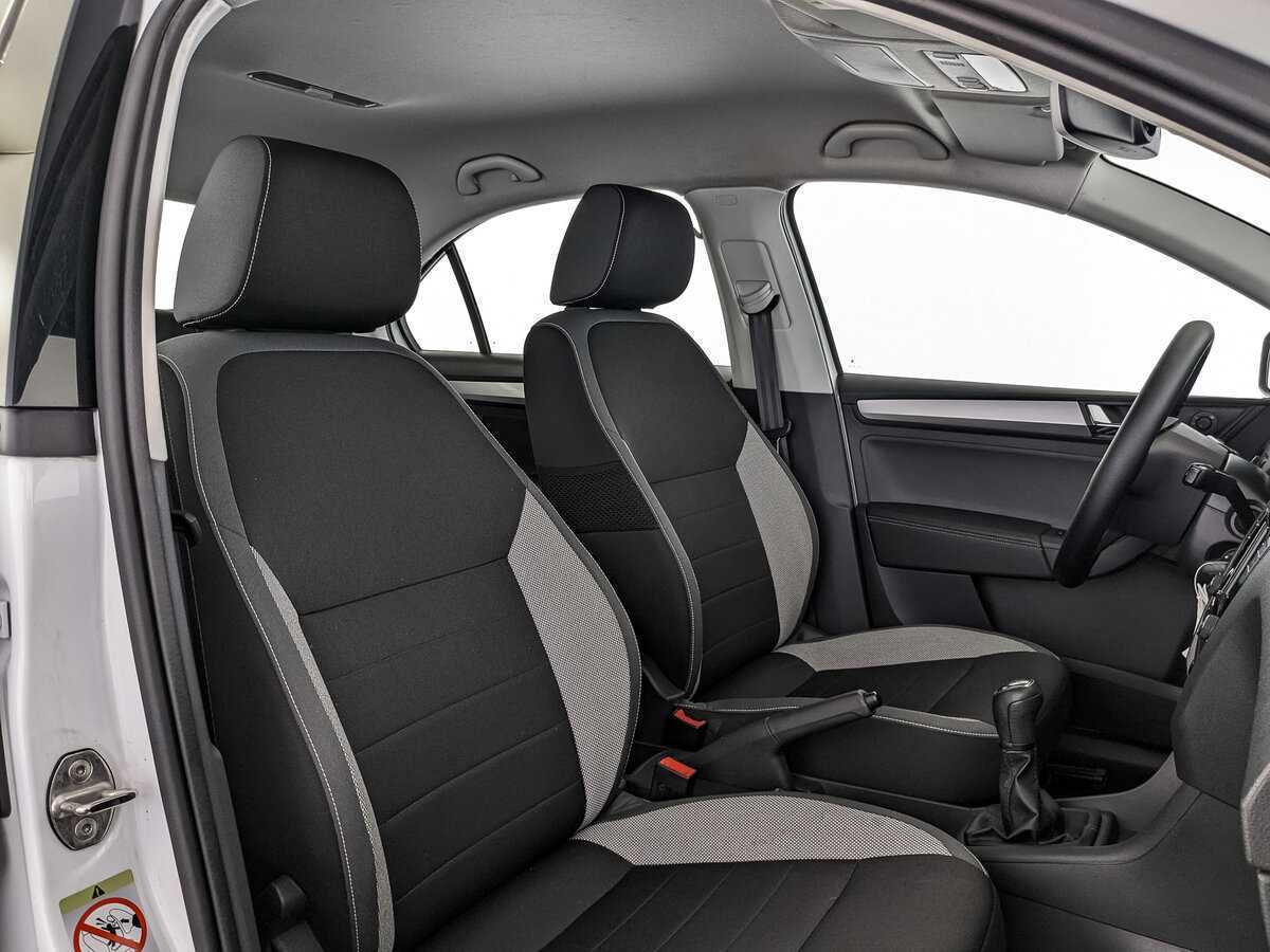 Skoda Rapid с пробегом — 2019 год. Фото: #19