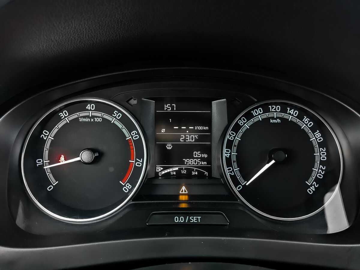 Skoda Rapid с пробегом — 2019 год. Фото: #11
