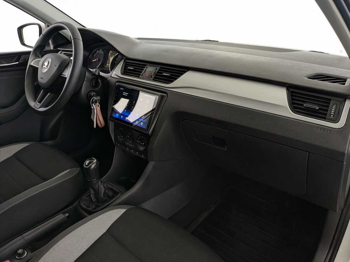 Skoda Rapid с пробегом — 2019 год. Фото: #14