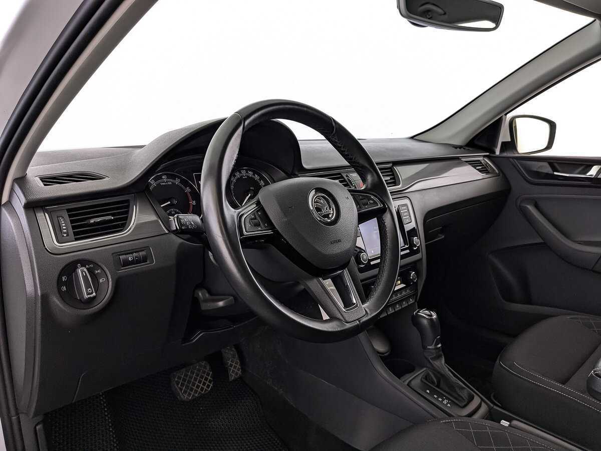 Skoda Rapid с пробегом — 2018 год. Фото: #10