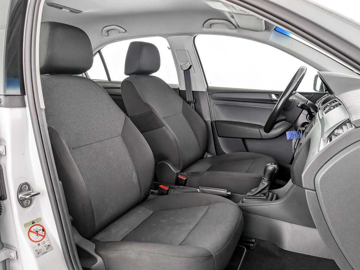 Skoda Rapid с пробегом — 2019 год. Фото: #18