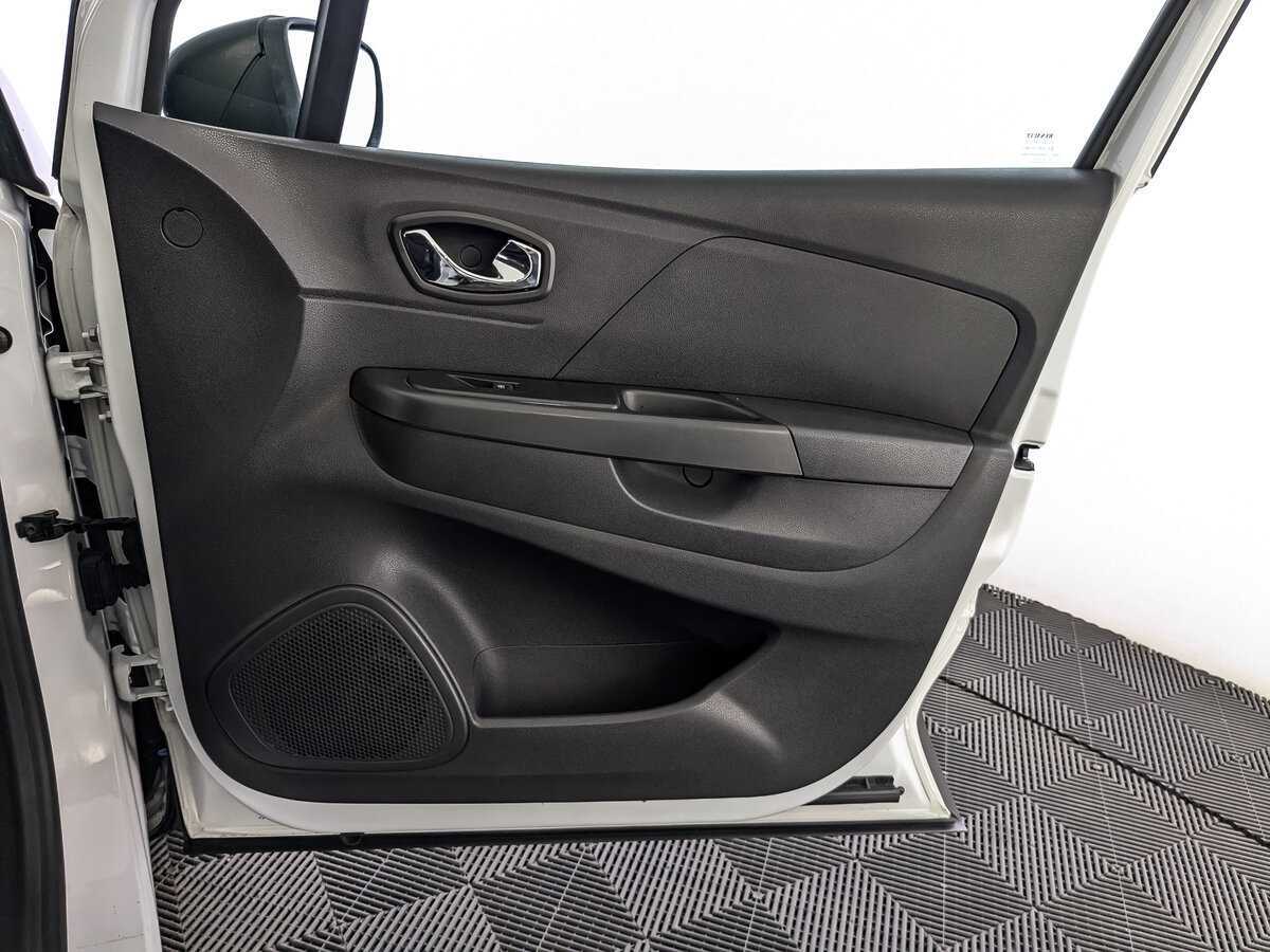 Renault Kaptur с пробегом — 2018 год. Фото: #20