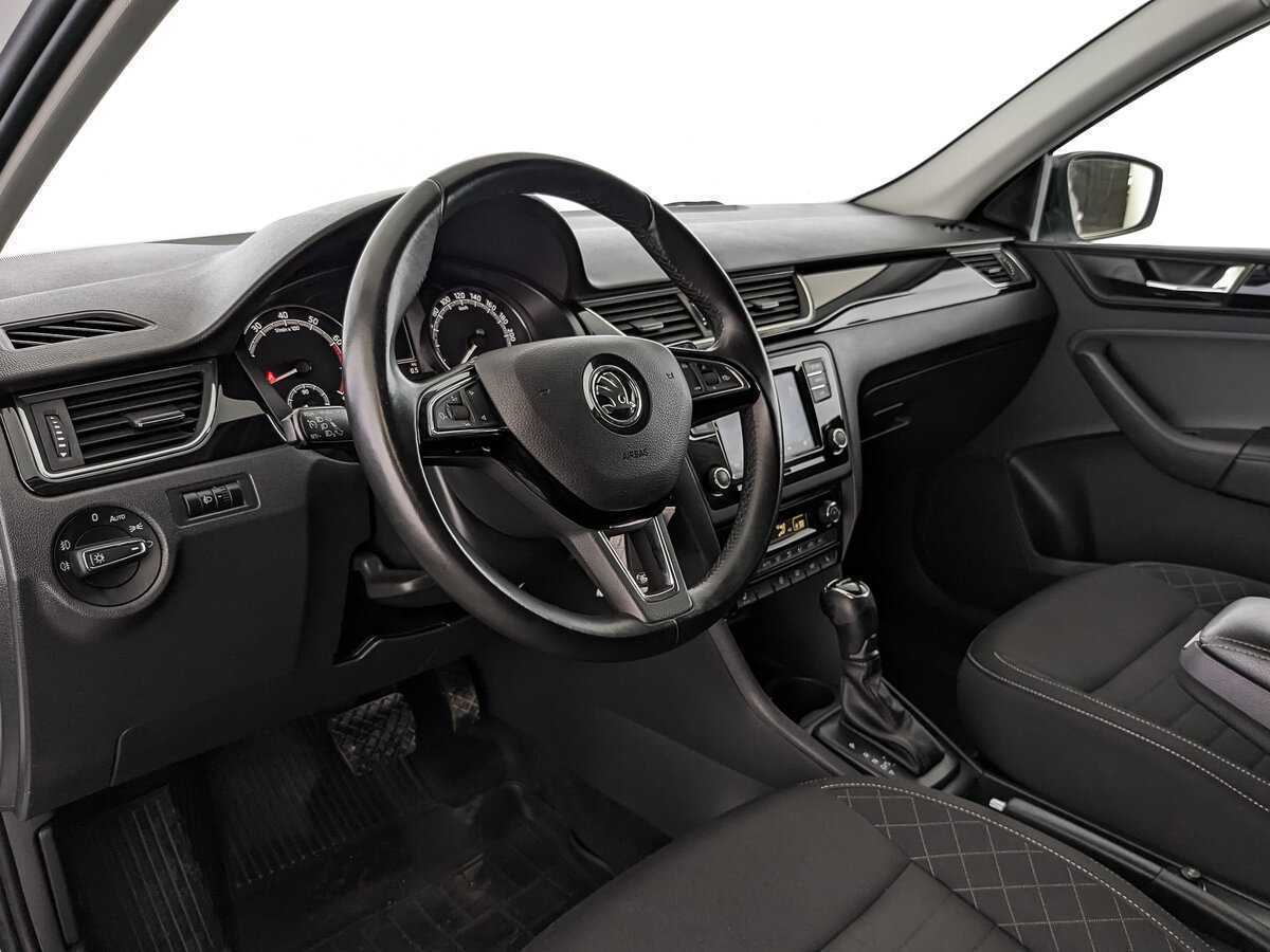 Skoda Rapid с пробегом — 2019 год. Фото: #10