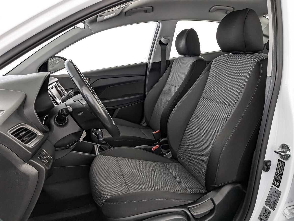 Hyundai Solaris с пробегом — 2019 год. Фото: #15