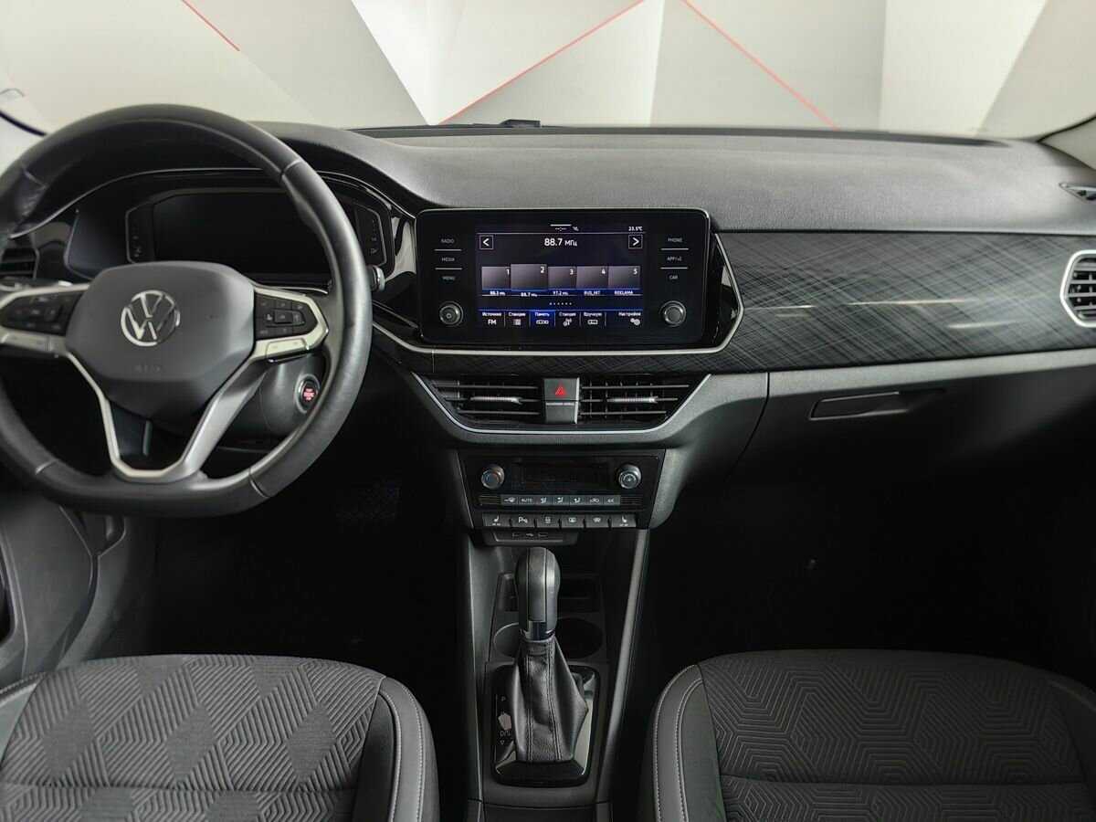 Volkswagen Polo с пробегом — 2021 год. Фото: #10