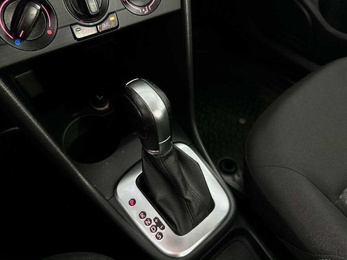 Volkswagen Polo с пробегом — 2016 год. Фото: #12