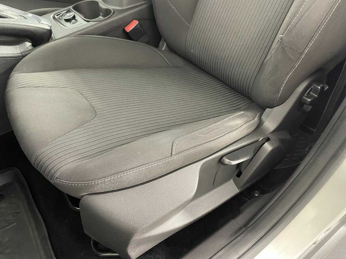 Ford Focus с пробегом — 2013 год. Фото: #9