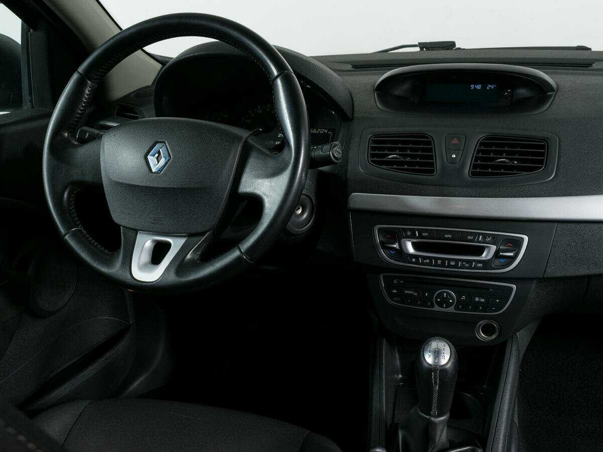 Renault Megane с пробегом — 2012 год. Фото: #10