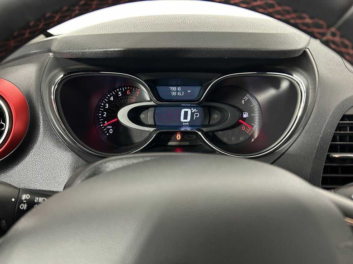 Renault Kaptur с пробегом — 2018 год. Фото: #9