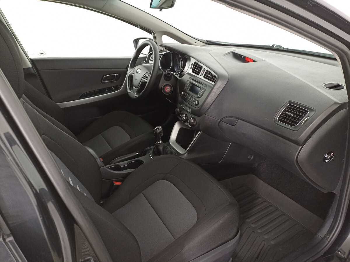 Kia Ceed с пробегом — 2015 год. Фото: #7