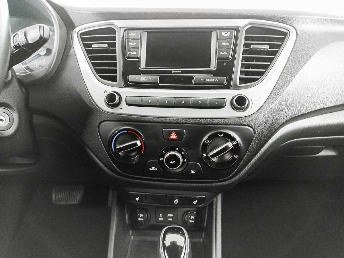 Hyundai Solaris с пробегом — 2017 год. Фото: #12