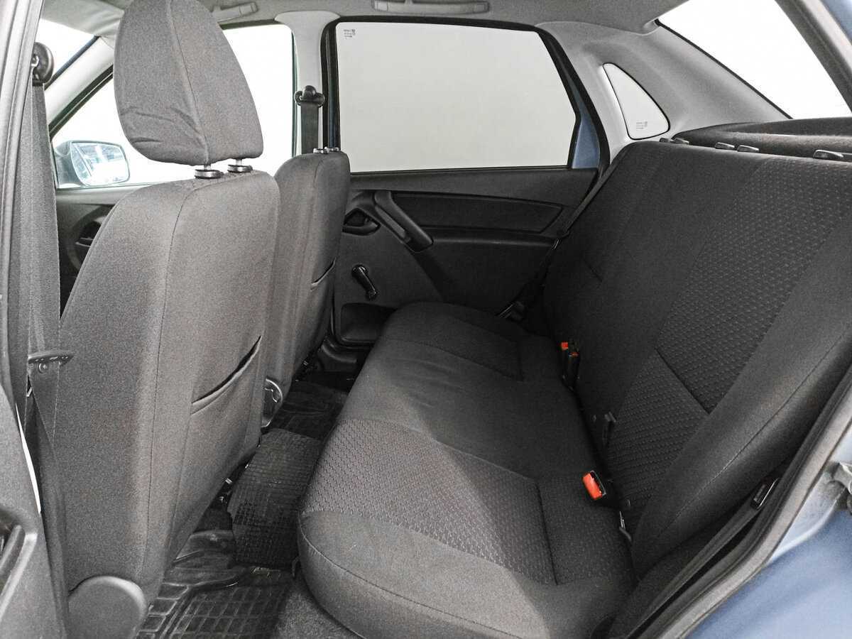 Lada (ВАЗ) Granta с пробегом — 2015 год. Фото: #9