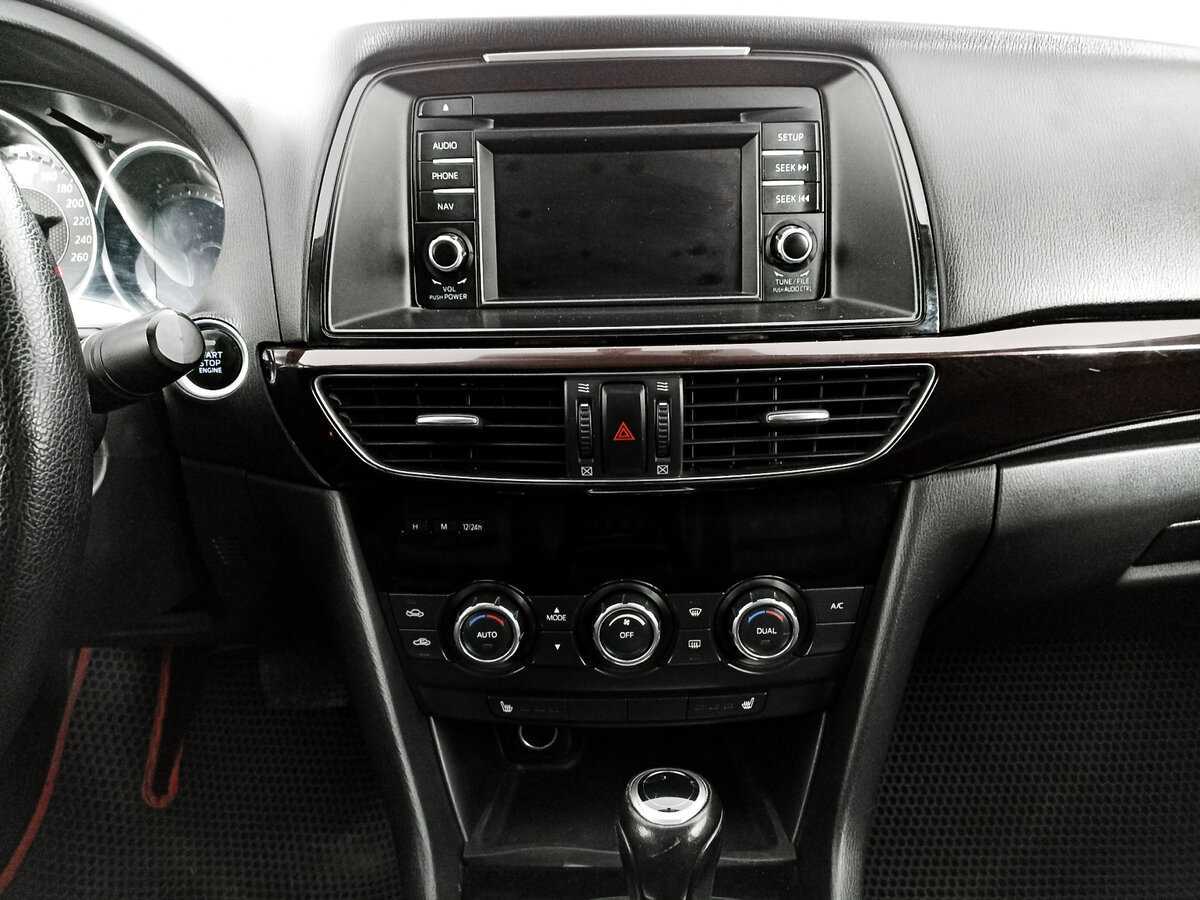 Mazda 6 с пробегом — 2014 год. Фото: #12
