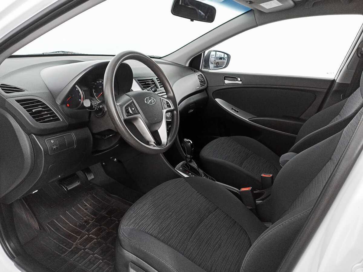 Hyundai Solaris с пробегом — 2016 год. Фото: #13