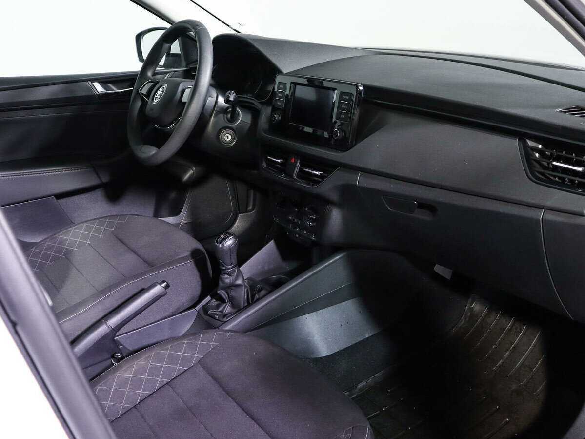 Skoda Rapid с пробегом — 2020 год. Фото: #6