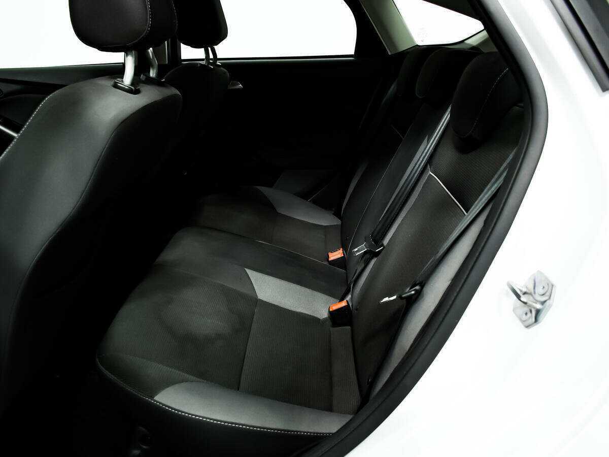 Ford Focus с пробегом — 2015 год. Фото: #11
