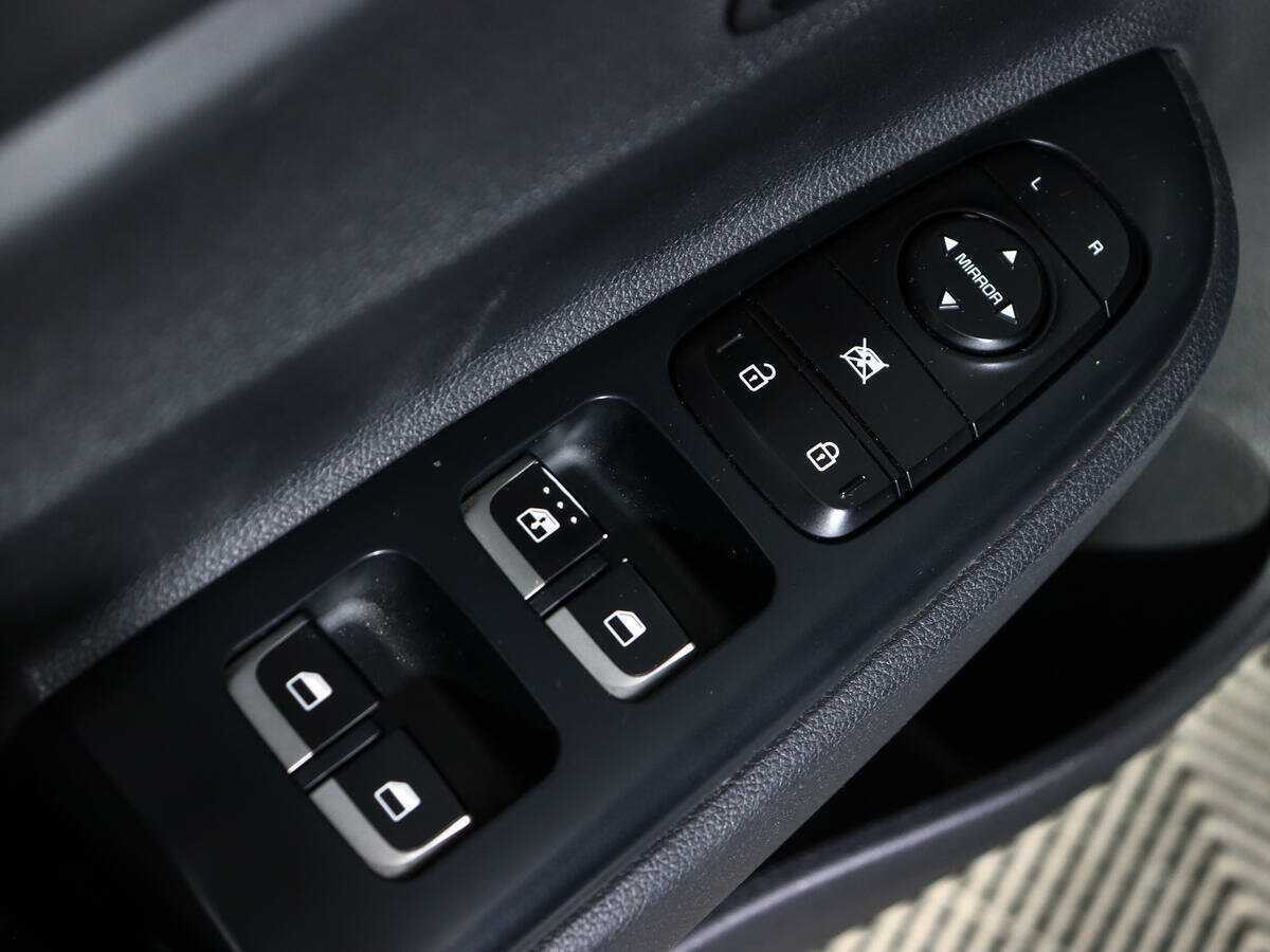 Kia Rio с пробегом — 2019 год. Фото: #13