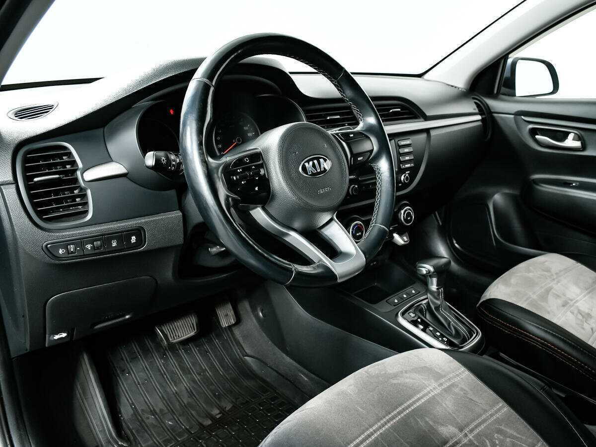 Kia Rio с пробегом — 2018 год. Фото: #12