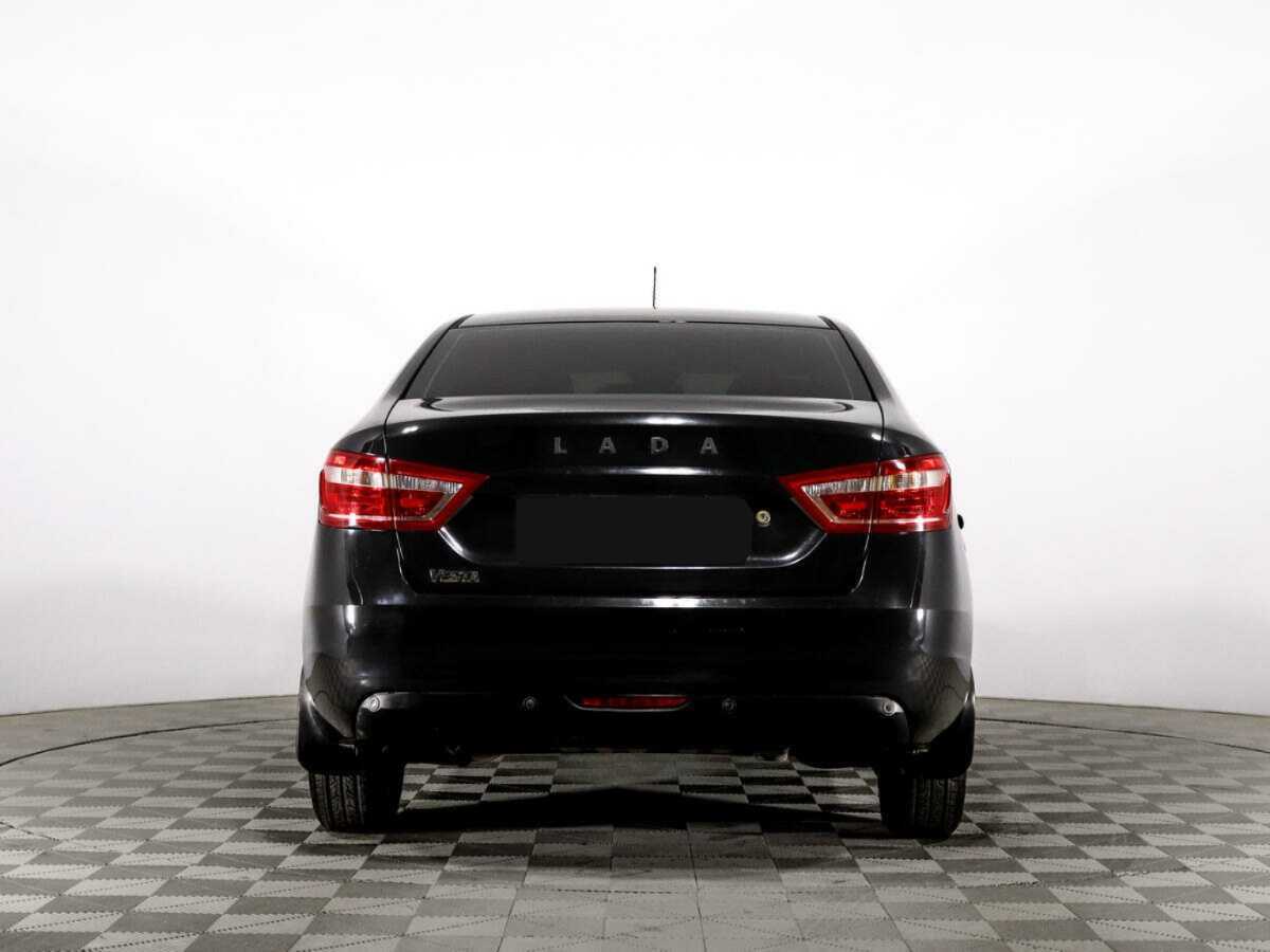 Lada (ВАЗ) Vesta с пробегом — 2017 год. Фото: #4
