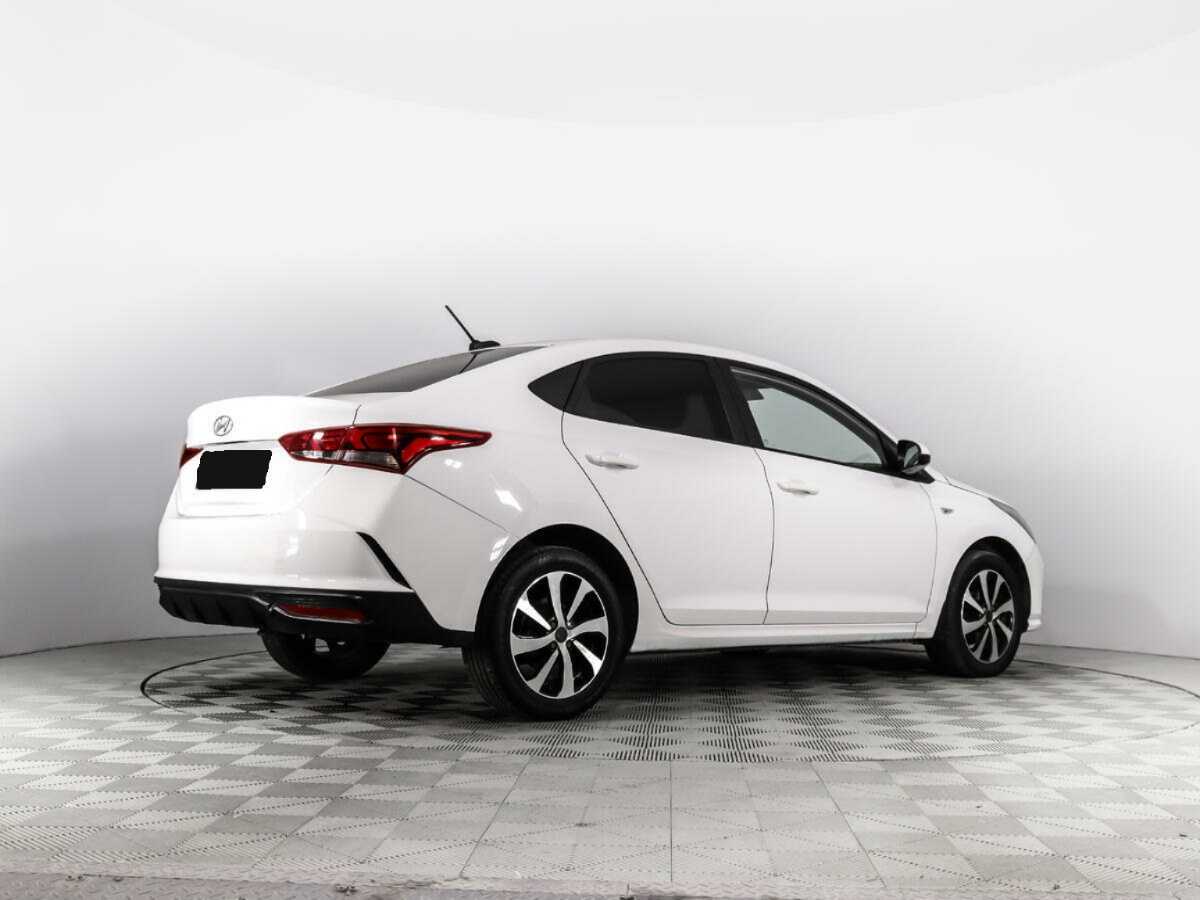 Hyundai Solaris с пробегом — 2021 год. Фото: #4