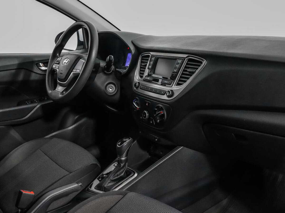 Hyundai Solaris с пробегом — 2021 год. Фото: #10