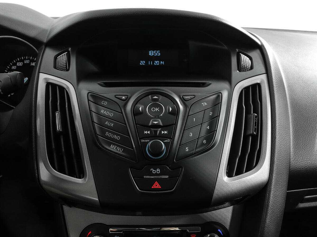 Ford Focus с пробегом — 2014 год. Фото: #10