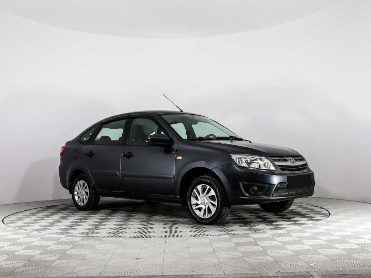 Lada (ВАЗ) Granta с пробегом — 2015 год. Фото: #2