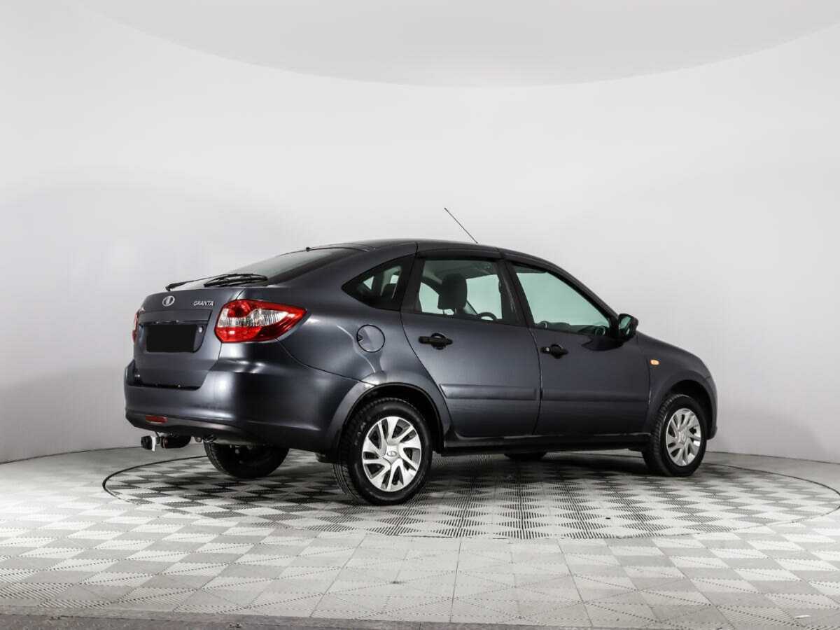 Lada (ВАЗ) Granta с пробегом — 2015 год. Фото: #4