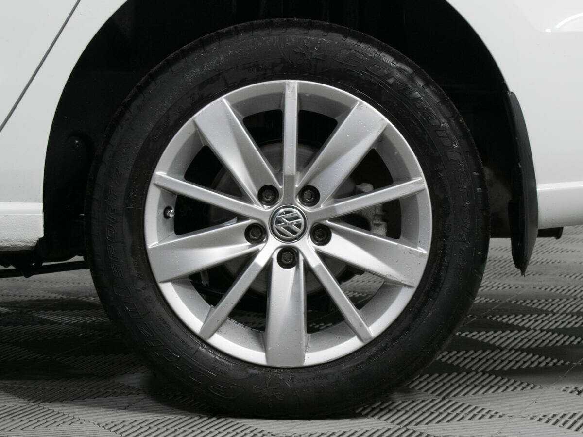 Volkswagen Polo с пробегом — 2019 год. Фото: #15