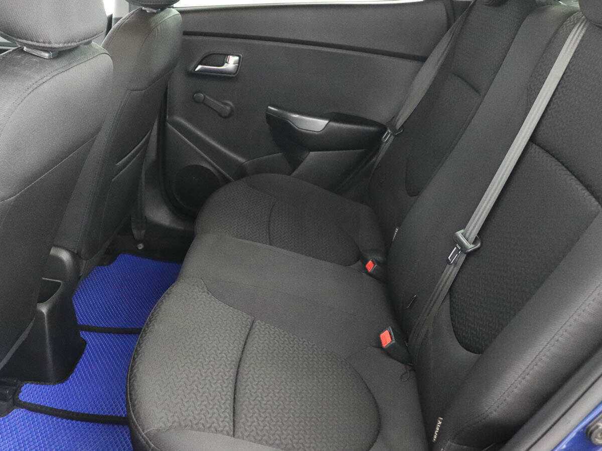 Kia Rio с пробегом — 2015 год. Фото: #8