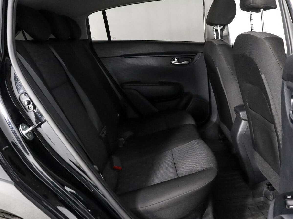 Kia Rio с пробегом — 2020 год. Фото: #10