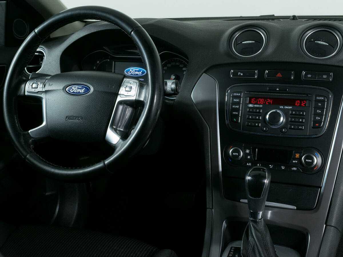 Ford Mondeo с пробегом — 2013 год. Фото: #11