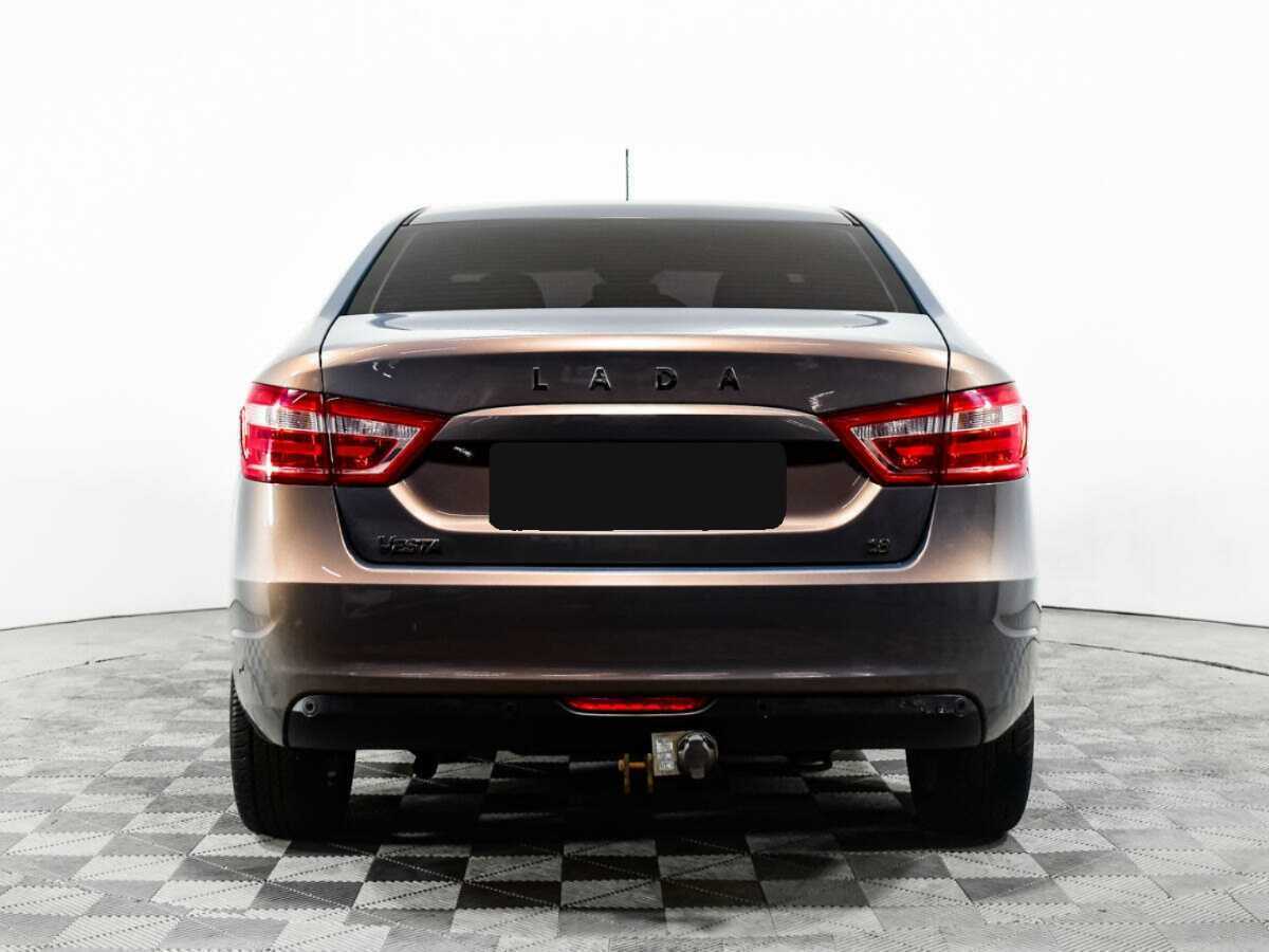 Lada (ВАЗ) Vesta с пробегом — 2019 год. Фото: #5