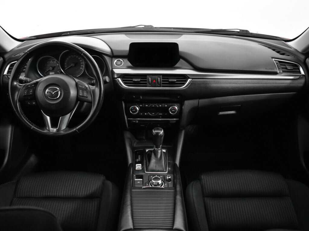 Mazda 6 с пробегом — 2016 год. Фото: #11