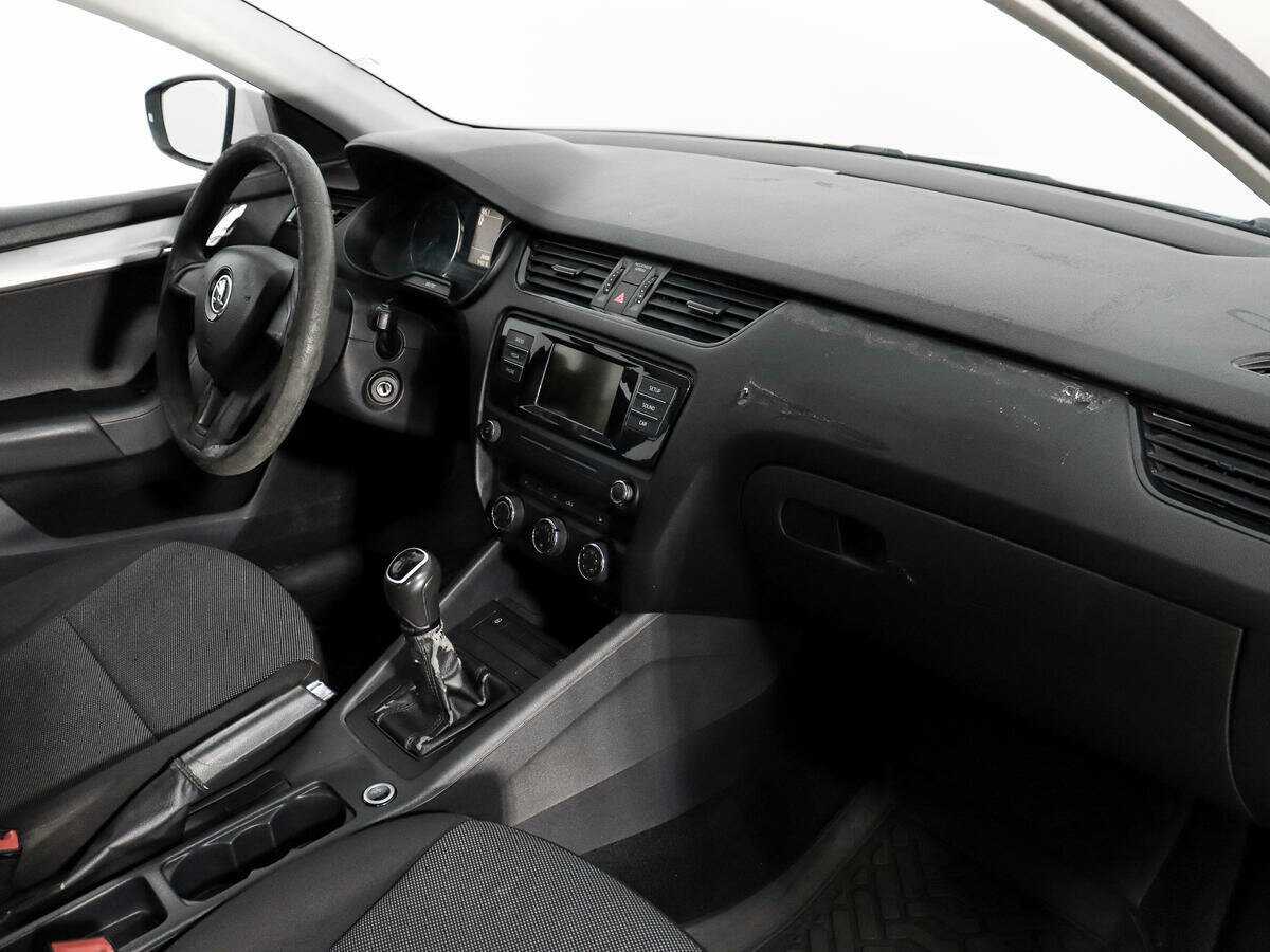 Skoda Octavia с пробегом — 2016 год. Фото: #10