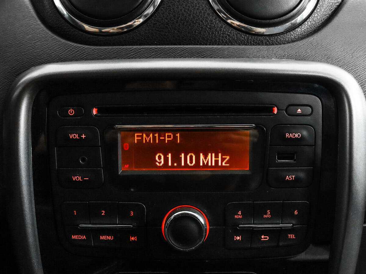 Renault Duster с пробегом — 2013 год. Фото: #12