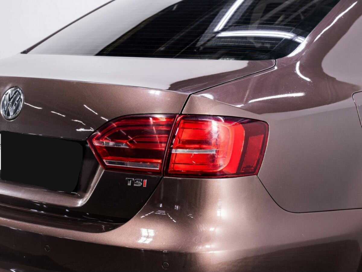 Volkswagen Jetta с пробегом — 2014 год. Фото: #18